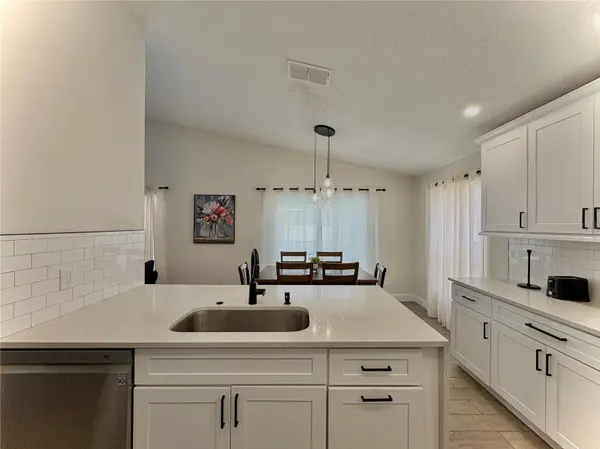 154 CASTLEMAIN CIR, Davenport, FL 33897