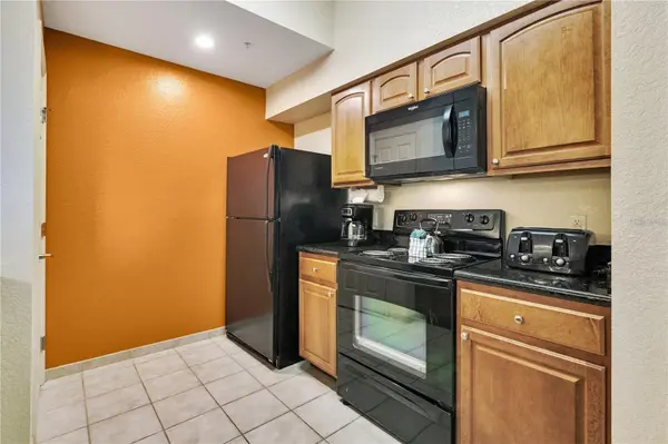 8101 RESORT VILLAGE DR #3905, Orlando, FL 32821