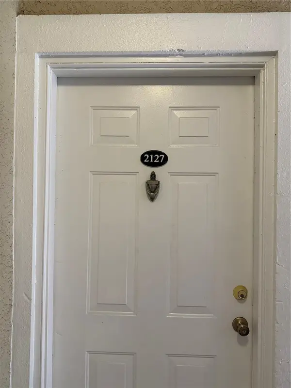 3725 CONROY RD #2127, Orlando, FL 32839