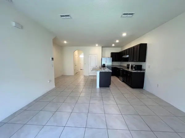 1370 YELLOW FINCH DR, Davenport, FL 33837