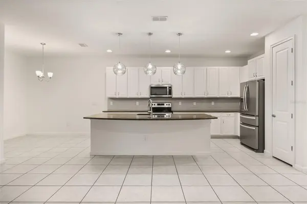 1078 CASTLEVECCHIO LOOP, Orlando, FL 32825