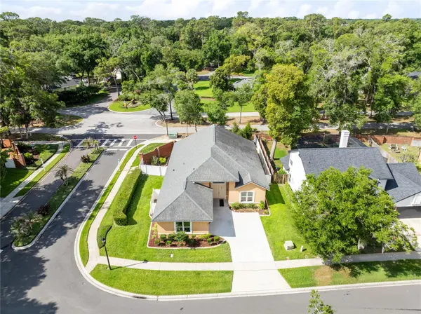 683 OAK HOLLOW WAY, Altamonte Springs, FL 32714