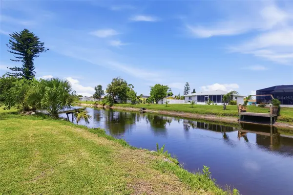 52 ANNAPOLIS LN, Rotonda West, FL 33947