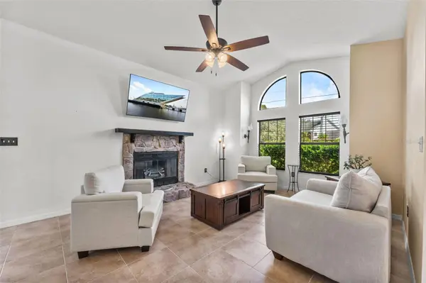 5560 BOB WHITE TRL, Mims, FL 32754