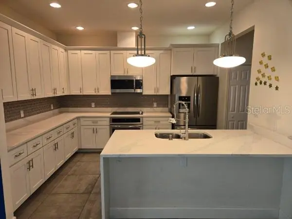 922 CENTAURY DR, Kissimmee, FL 34759