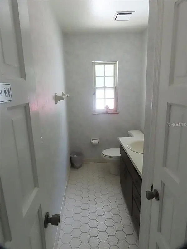 657 MAITLAND AVE, Altamonte Springs, FL 32701