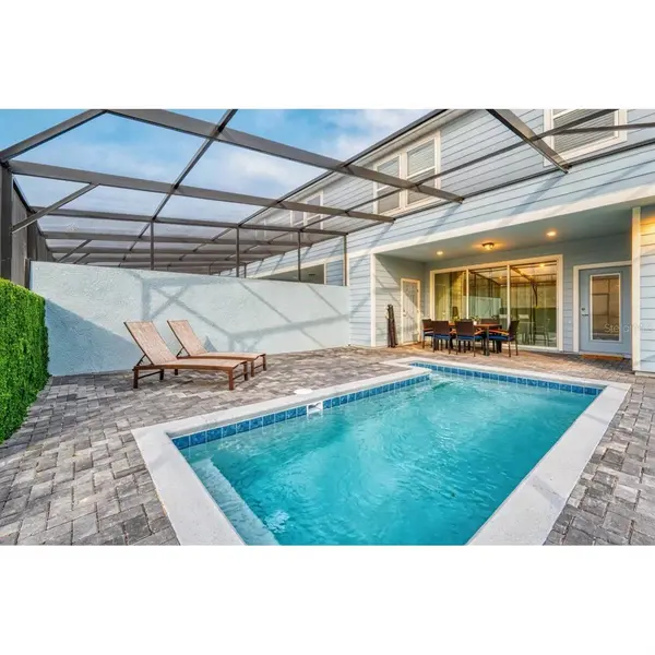 806 PARADISE DR, Davenport, FL 33897