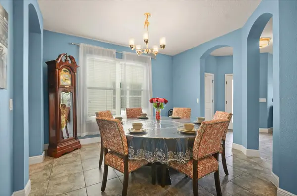5240 VILLA ROSA AVE, St Cloud, FL 34771
