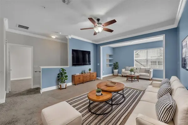 200 SOUTHERN PECAN CIRCLE #206, Winter Garden, FL 34787