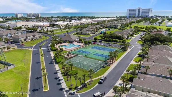 3271 TITANIC CIR #39, Indialantic, FL 32903