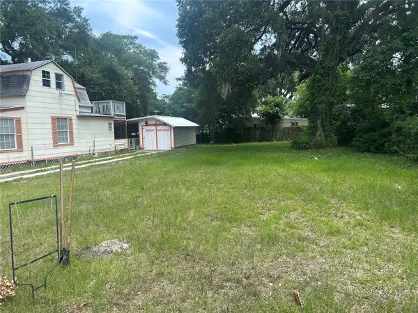 147 KINGSTON AVE, Daytona Beach, FL 32114