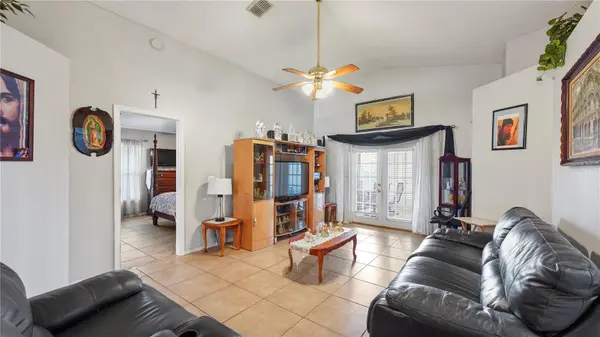 291 PINE ARBOR DR, Orlando, FL 32825