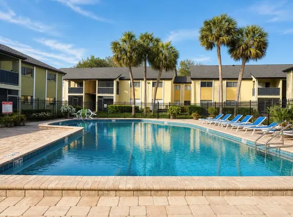 912 LAKE DESTINY RD #D, Altamonte Springs, FL 32714