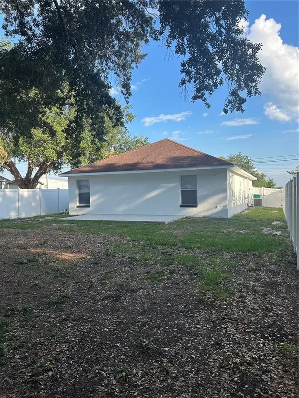 702 LEMON AVE, Dundee, FL 33838