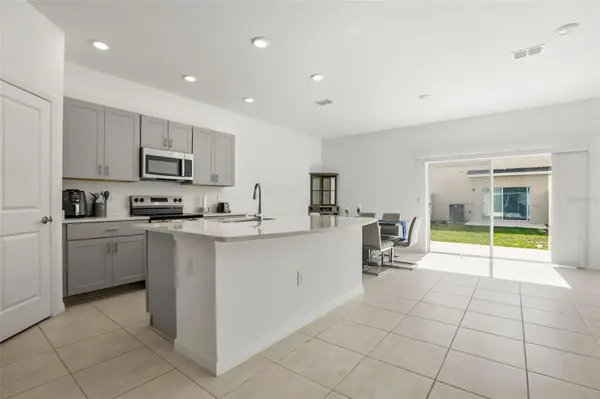 3002 CANARY AVE, Davenport, FL 33837
