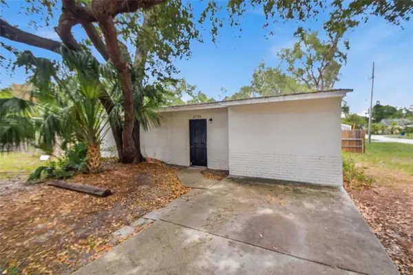 6726 S DAUPHIN AVE, Tampa, FL 33611