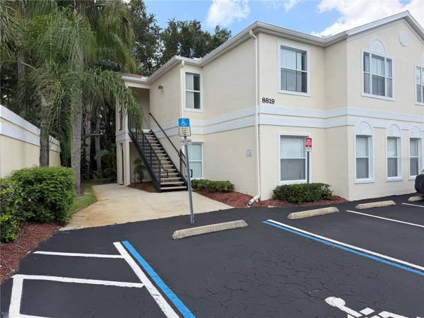 8819 GRAND PALMS CIR #A, Kissimmee, FL 34747