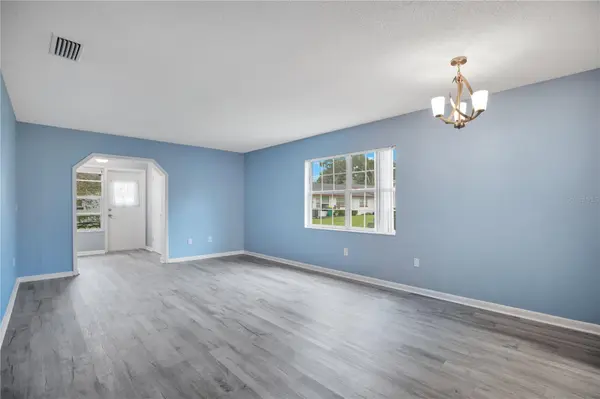 239 N HILL AVE #110, Deland, FL 32724