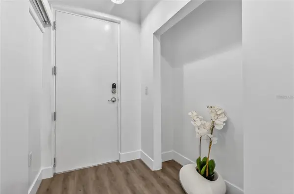 525 E JACKSON ST #403, Orlando, FL 32801