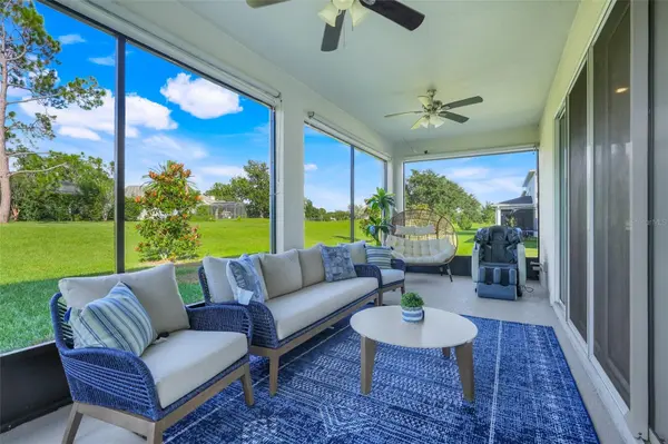 10169 SPRING LAKE DR, Clermont, FL 34711