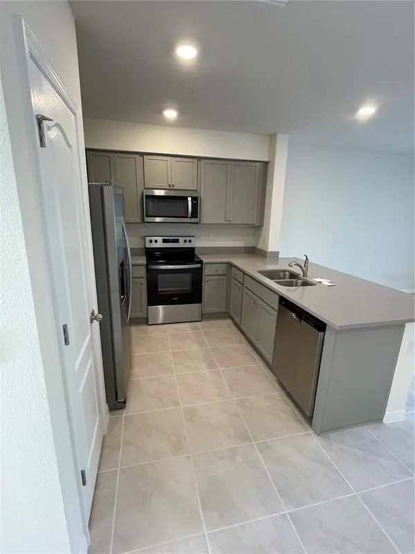 3057 CANARY AVE, Davenport, FL 33837