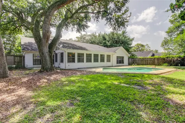 10406 RECLINATA LN, Tampa, FL 33618
