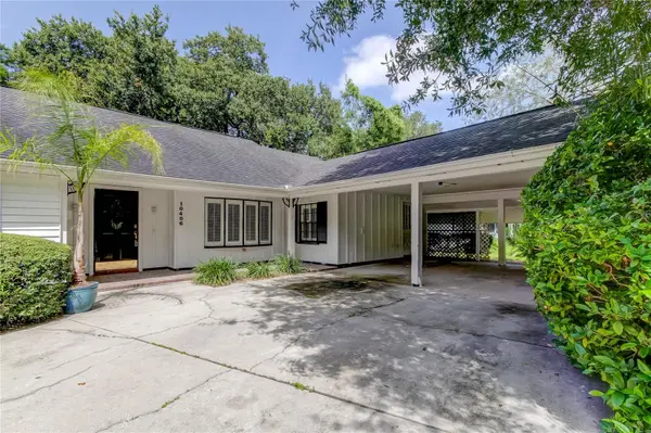10406 RECLINATA LN, Tampa, FL 33618
