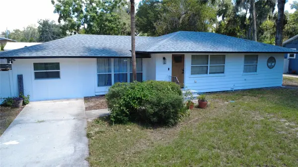 925 E 10TH AVE, Mount Dora, FL 32757