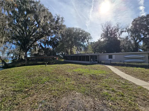 2346 CR 401, Lake Panasoffkee, FL 33538