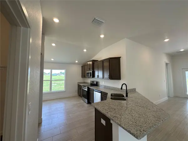 12606 NE 48TH ST, Oxford, FL 34484