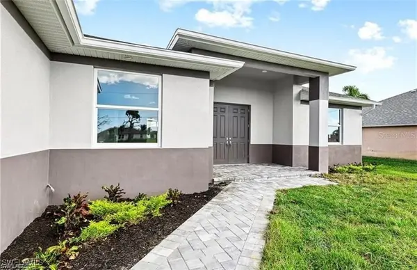 925 NW 9TH AVE, Cape Coral, FL 33993