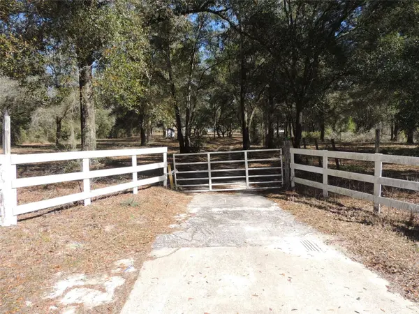 4551 SE 138TH TER, Morriston, FL 32668