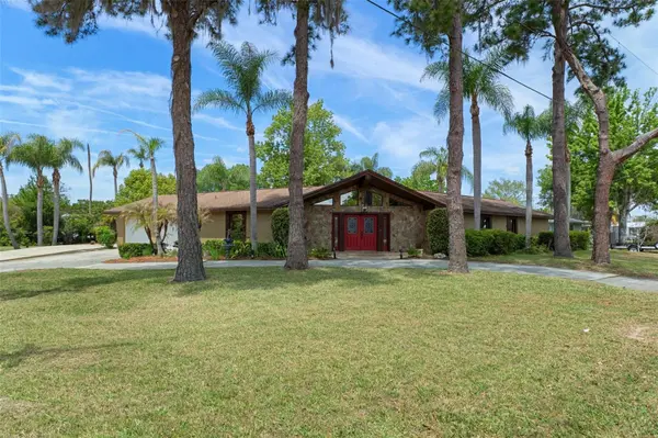 239 SE PARADISE POINT RD, Crystal River, FL 34429