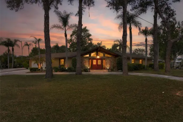 239 SE PARADISE POINT RD, Crystal River, FL 34429