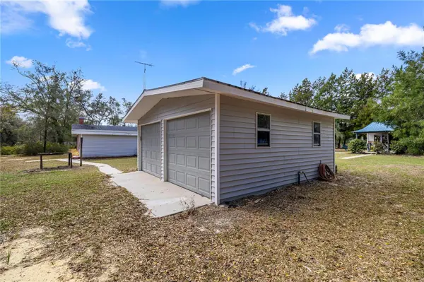 17645 NE 61ST STREET RD, Silver Springs, FL 34488