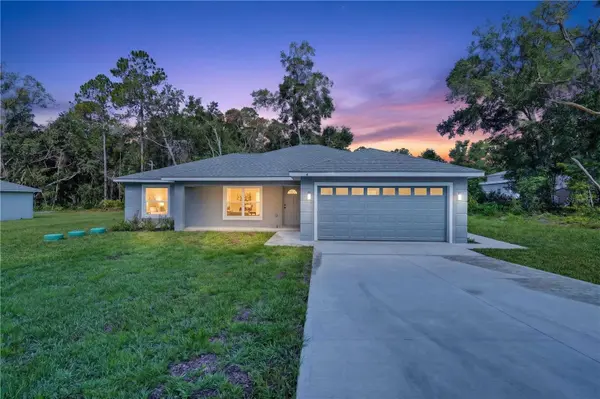 6 BAY PASS TER, Ocklawaha, FL 32179