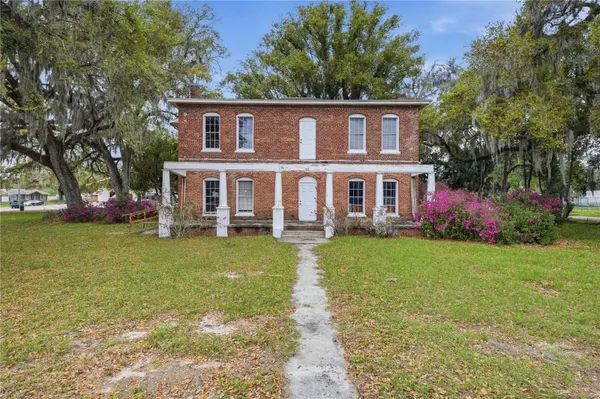 120 N MAIN ST, Bushnell, FL 33513