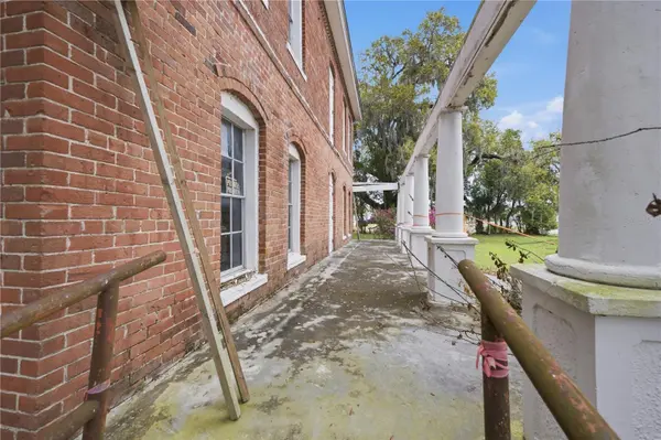 120 N MAIN ST, Bushnell, FL 33513