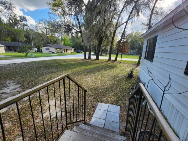6091 SE 114TH STREET RD, Belleview, FL 34420