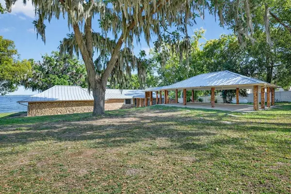 13033 SE 158TH LN, Weirsdale, FL 32195