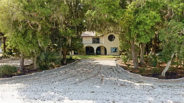 12621 SE SUNSET HARBOR RD, Weirsdale, FL 32195