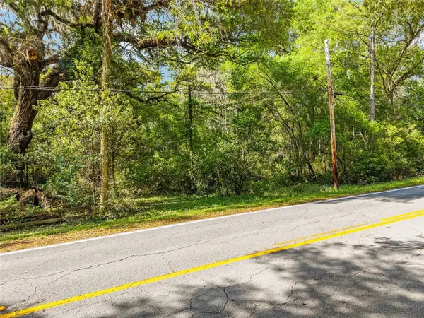 227 SE TUSCAWILLA RD, Micanopy, FL 32667