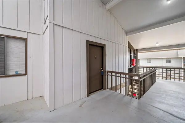 6519 W NEWBERRY RD #1111, Gainesville, FL 32605