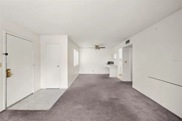 6519 W NEWBERRY RD #1111, Gainesville, FL 32605