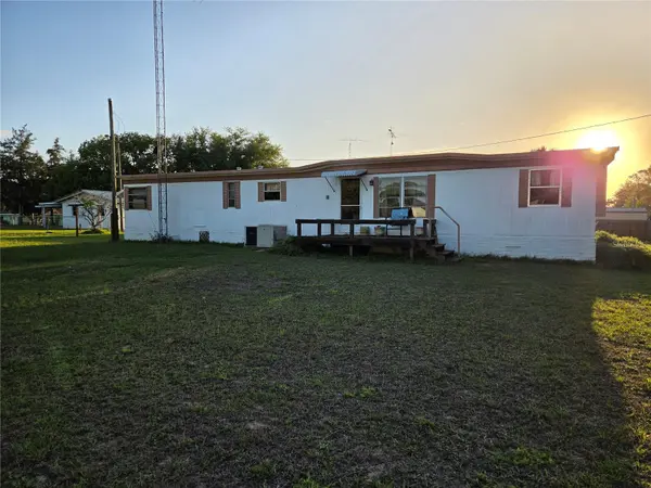 17420 SE 36TH LN, Ocklawaha, FL 32179