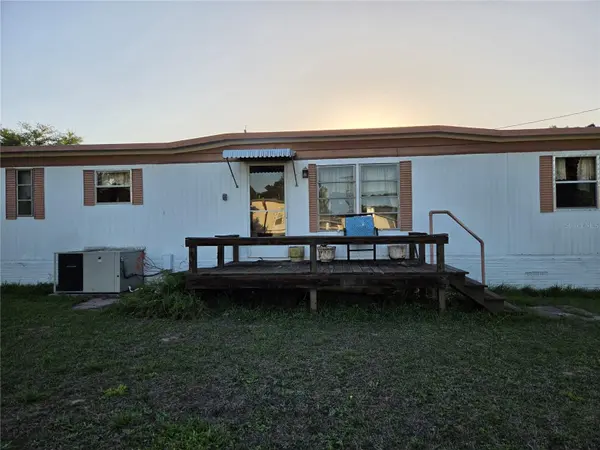 17420 SE 36TH LN, Ocklawaha, FL 32179