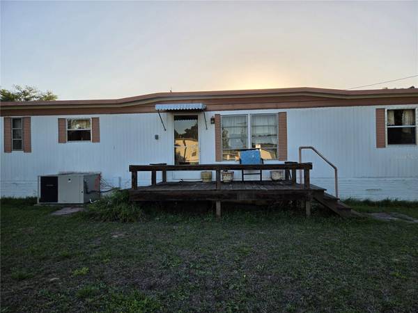17420 SE 36TH LN, Ocklawaha, FL 32179