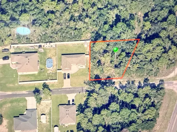 7327 N LIME DR, Citrus Springs, FL 34433