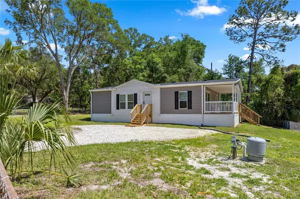 17360 SE 65TH ST, Ocklawaha, FL 32179