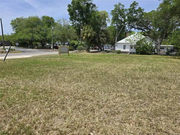 33 NW 3RD ST, Williston, FL 32696